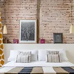 Aston - Todo El Encanto Del Casco Viejo De Apartment *