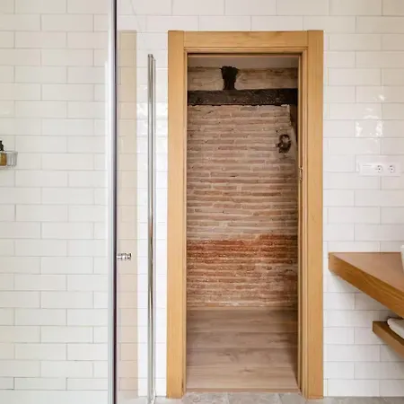 Aston - Todo El Encanto Del Casco Viejo De * Μπιλμπάο