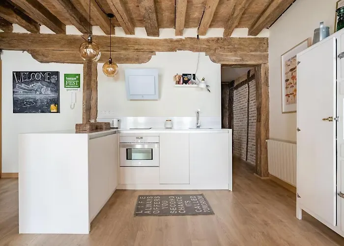 Aston - Todo El Encanto Del Casco Viejo De Appartamento Bilbao