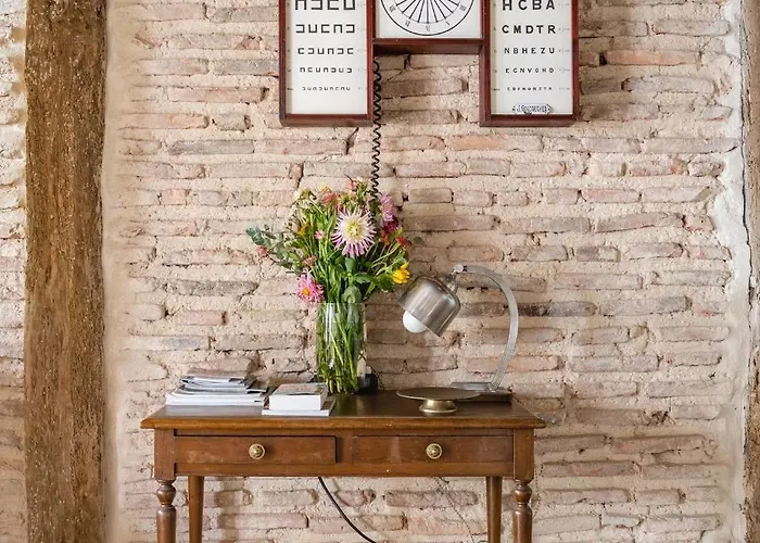 Aston - Todo El Encanto Del Casco Viejo De Appartamento *