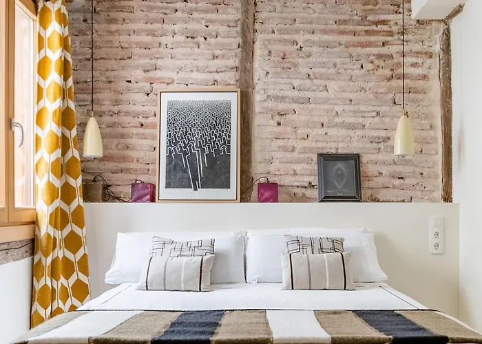 Aston - Todo El Encanto Del Casco Viejo De Apartament *