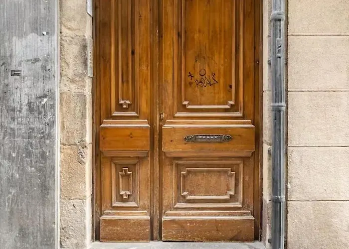 Aston - Todo El Encanto Del Casco Viejo De Apartament